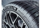 Michelin Pilot Sport 4 255/35 R18 94Y XL