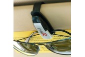 Zonnebril houder met clip - Handige auto gadget - Altijd zonnebril bij de hand achter het stuur